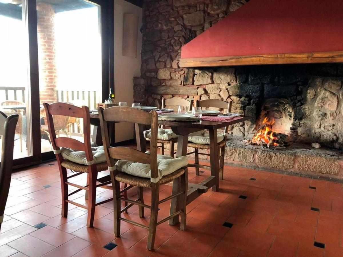 Masia Can Jou Sant Jaume de Llierca Esterno foto